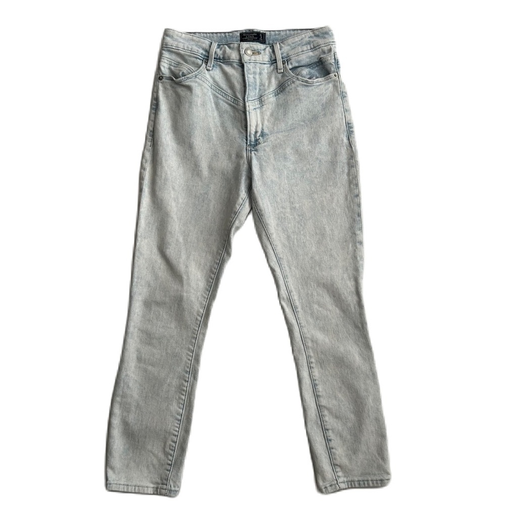 Abercrombie & Fitch Women's Light Wash Simone High Rise Ankle Jeanβ 4S
